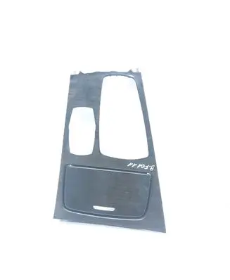 Cup holder front