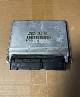 Audi A4 S4 B6 8E 8H Engine control unit/module 8E0907557 0261206051