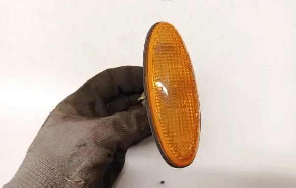 Mazda Demio Front fender indicator light 0464120