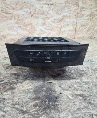 Mercedes-Benz E W211 A set of switches A2116800552