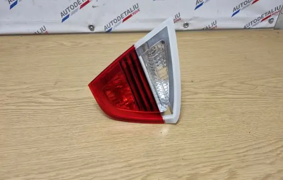 BMW 3 E90 E91 Tailgate rear/tail lights 6937459