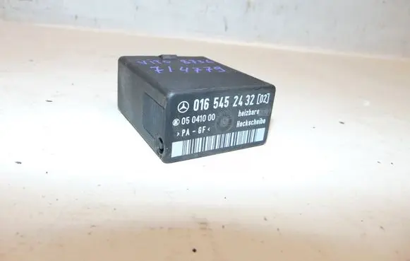 Mercedes-Benz Vito Viano W638 Other relay A0165452432 A0335453232