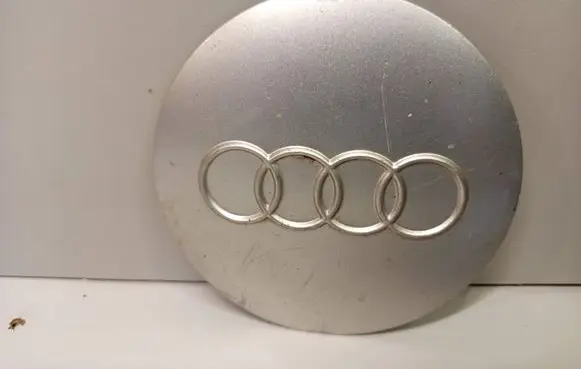 Audi A6 S6 C5 4B Original wheel cap 8D0601165B