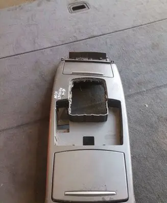 Audi A6 Allroad C6 Center console 4F1864261 T0021886 P0103820