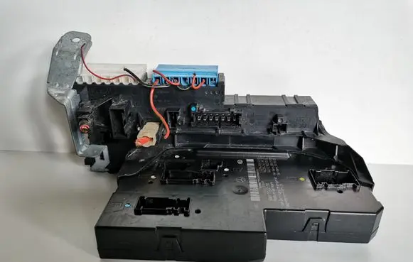 Mercedes-Benz C W204 Fuse module 5DK01102230