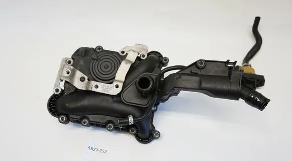 Audi A6 C7 Breather hose/pipe 06E103547