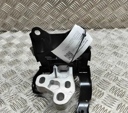 Toyota Yaris XP210 Engine mount bracket 12372K0090