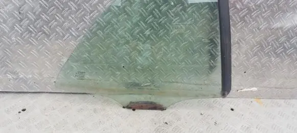 Volvo C70 Rear door window glass