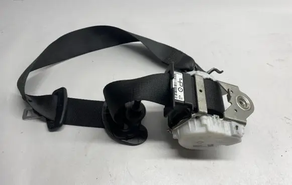 BMW 2 F22 F23 Front seatbelt 34097872