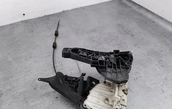 Mercedes-Benz A W169 Front door lock 1697202535