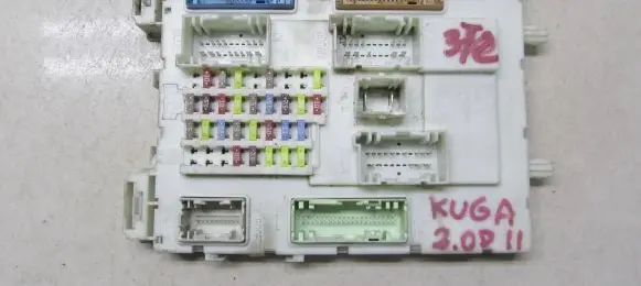 Ford Kuga II Fuse box set DV6T-14A073-FE