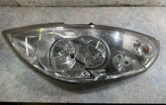 Renault Master III Headlight/headlamp