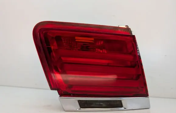 BMW 7 F01 F02 F03 F04 Tailgate rear/tail lights 7182206 E01T2RH