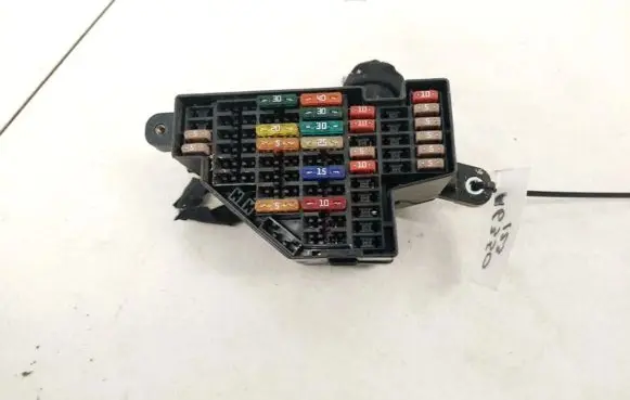 Skoda Octavia Mk2 (1Z) Fuse box set