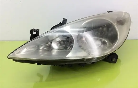 Peugeot 307 Headlight/headlamp 89309071