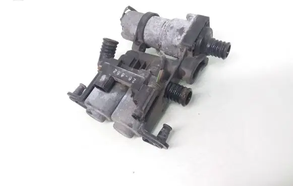 BMW 7 E38 Electric auxiliary coolant/water pump 8368462