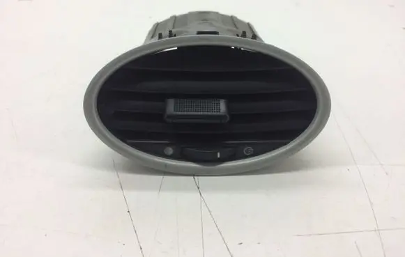 Ford Focus Dash center air vent grill 4M51A014L21AD 4M51A014L21BC
