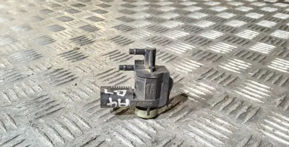 Audi A4 S4 B7 8E 8H Turbo solenoid valve 1J0906283C