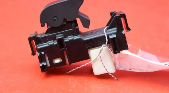 Toyota Yaris Electric window control switch