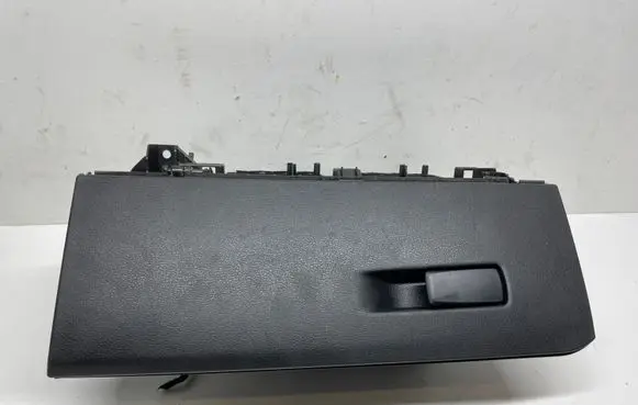 BMW X2 F39 Glove box