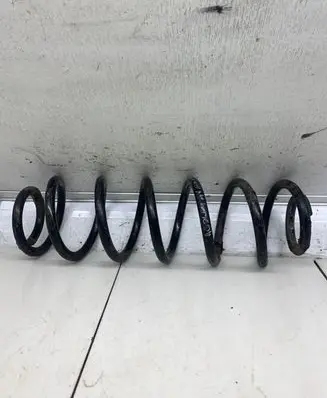 Volkswagen Golf IV Rear coil spring
