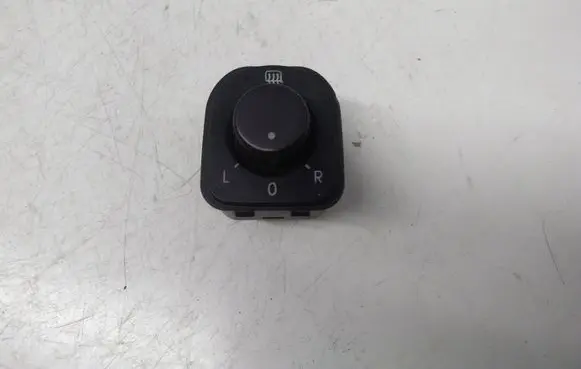 Volkswagen Tiguan Wing mirror switch 1K0959565H
