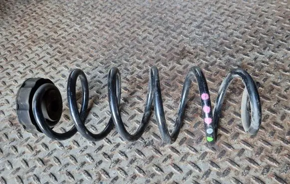 Audi A5 8T 8F Rear coil spring