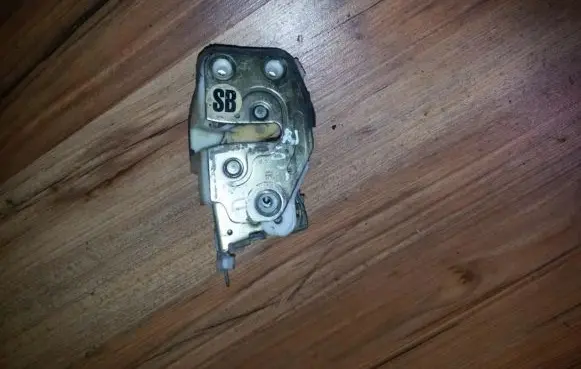 Honda Civic Front door lock