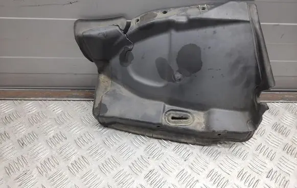 BMW X6 E71 Heat shield in engine bay 51747161746