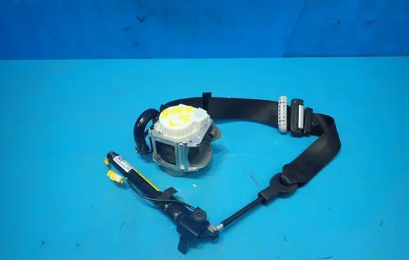 Fiat 500X Front seatbelt 07356315980 B051015 109894850