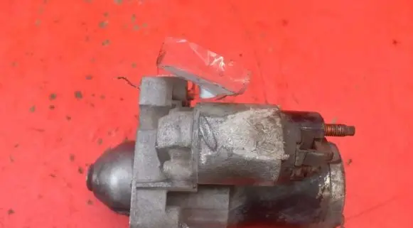 Peugeot 308 Starter motor 966352888001