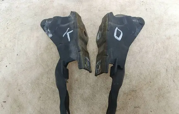 Hyundai Santa Fe Engine bonnet/hood hinges 