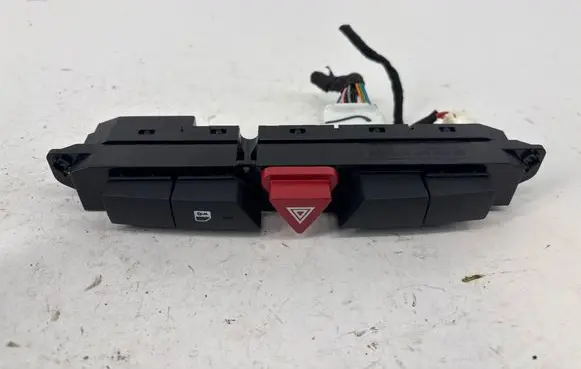 KIA Ceed Hazard light switch 937001H900 937001H910 202009258