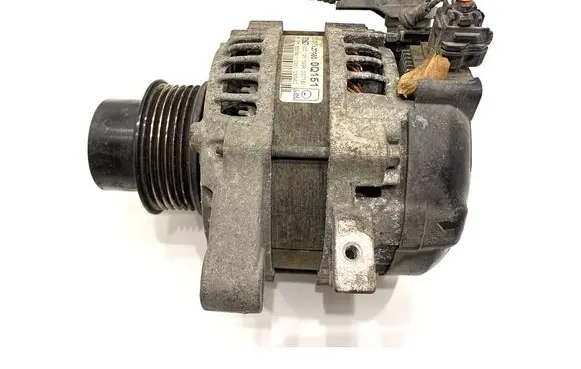Toyota Yaris Generator/alternator 270600Q151