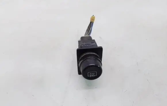 Mitsubishi Pajero Sport I Windscreen/window heater switch