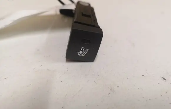KIA Sorento Seat heating switch 202002962 621W05010