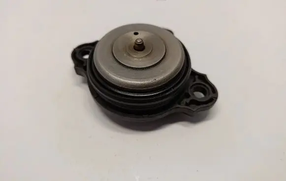 BMW 3 F30 F35 F31 Camshaft vanos timing valve 11367593719