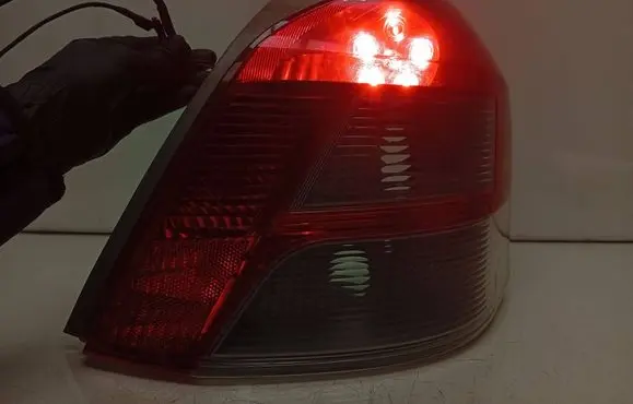 Toyota Yaris Rear/tail lights E412667