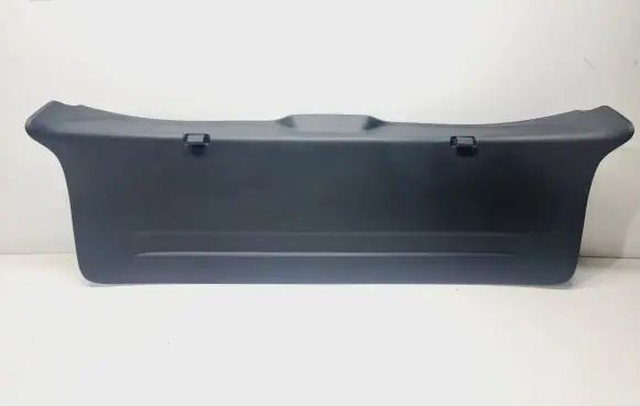 Nissan Qashqai J12 Tailgate/boot lid cover trim 909016UA0A 909016UA1B