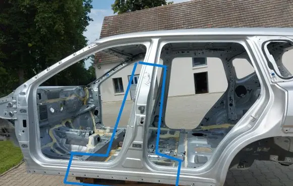 Nissan X-Trail T33 Pillar (middle) 