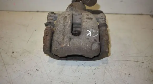 Peugeot 3008 I Rear brake caliper