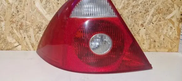 Ford Mondeo Mk III Rear/tail lights 3s7113405a