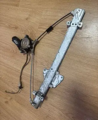 Mitsubishi Galant Front door window regulator with motor MB926818 0621005570