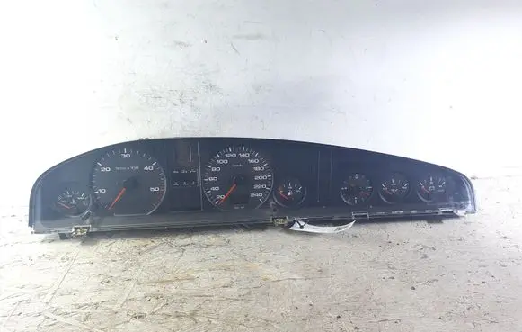 Audi A6 S6 C4 4A Speedometer (instrument cluster) 4A1919033GJ