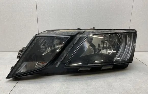 Skoda Octavia Mk3 (5E) Headlight/headlamp 5E1941015C