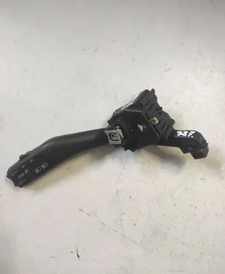 Volkswagen PASSAT B7 Indicator stalk 1K0953513A 01103501 10350161885291