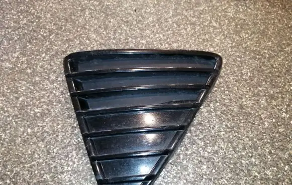 Ford Focus Front bumper lower grill BM5117K946C