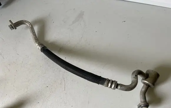 Nissan X-Trail T32 Air conditioning (A/C) pipe/hose 924804CE3A