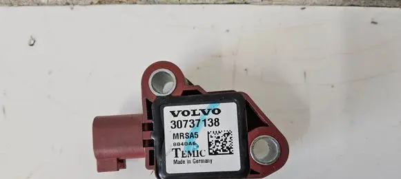 Volvo V50 Airbag deployment crash/impact sensor 30737138 MRSA5 8840A6