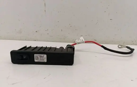 BMW 2 F44 Current control relay 8589907